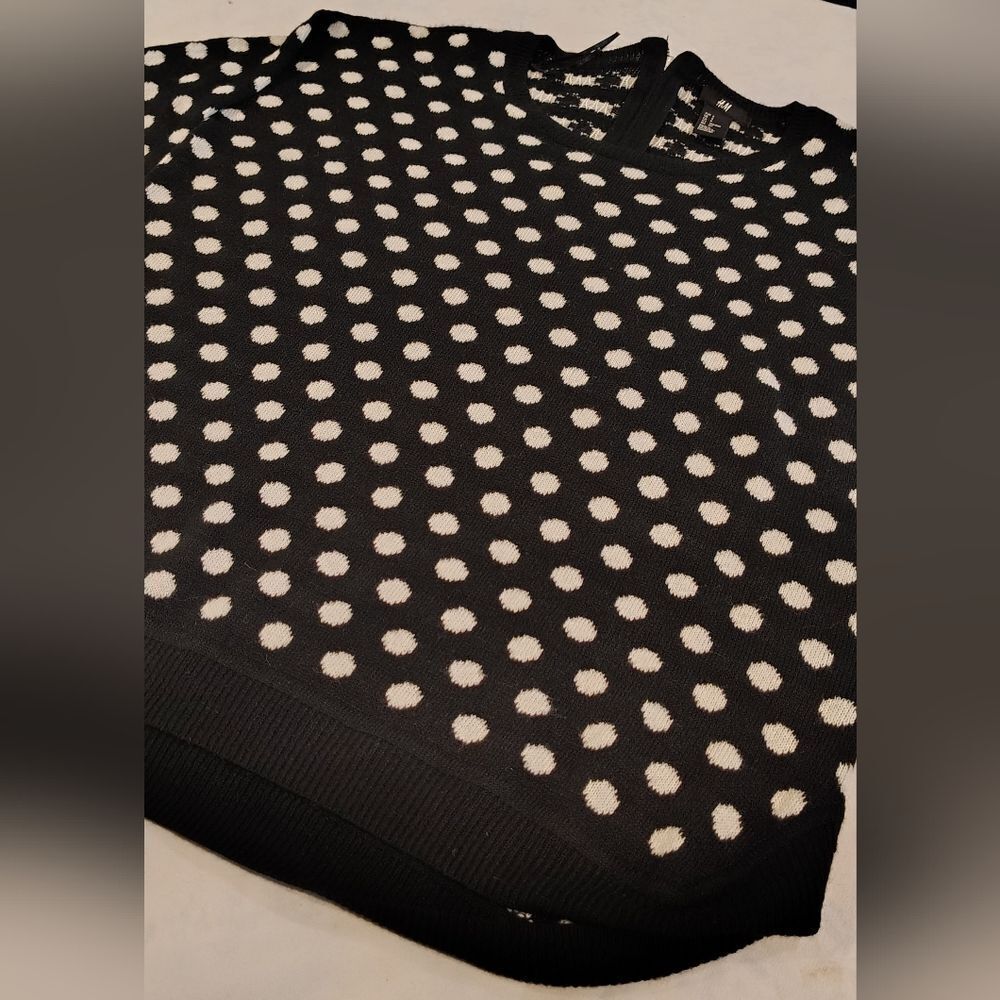 H&M Black & White Polka Dot Sweater Sz Small - Picture 10 of 14